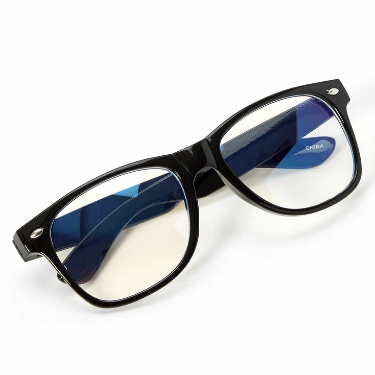 Outlet 🔥 Claire's Solar Blue Light Reducing Retro Clear Lens Frames - Black 👍 2 Outlet 🔥 Claire's Solar Blue Light Reducing Retro Clear Lens Frames - Black 👍 - Image 2